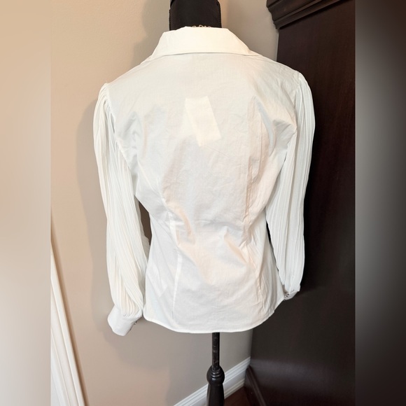 NWT Guess Cotton Button-Up Shirt - Picture 8 of 13